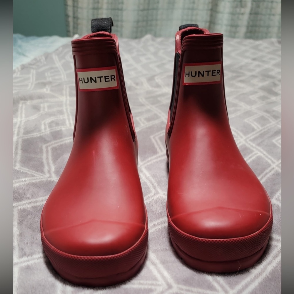 Hunter Chelsea Red Ankle Boots - Picture 2 of 4